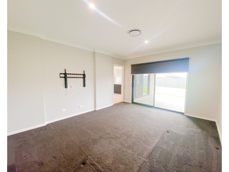 10 Conquest Close, Rutherford NSW 2320