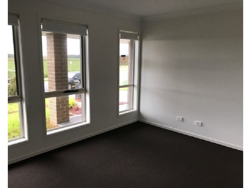 19 Harrop Parade, Thornton NSW 2322