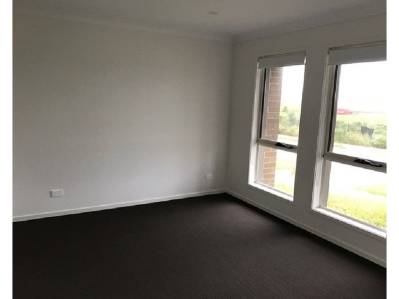 19 Harrop Parade, Thornton NSW 2322