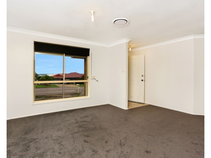 51 Denton Park Drive, Rutherford NSW 2320