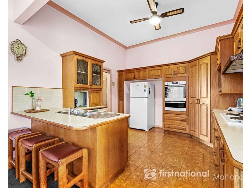 41 Largs Avenue, Largs NSW 2320
