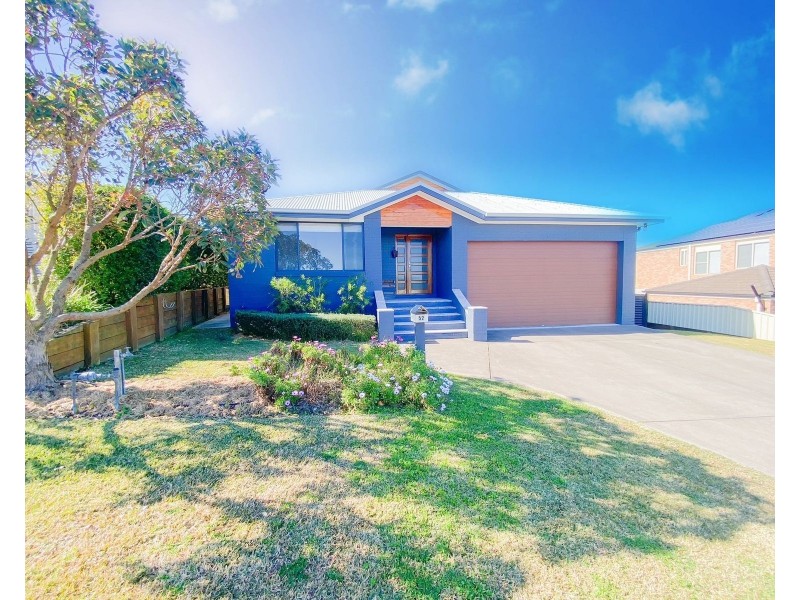 52 April Circuit, Bolwarra Heights NSW 2320