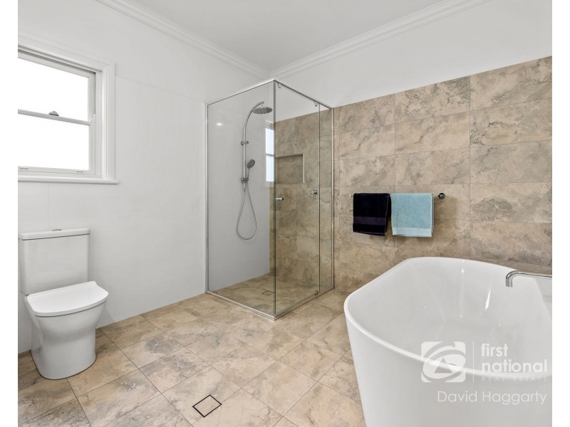 12 Sharkeys Lane, Lorn NSW 2320