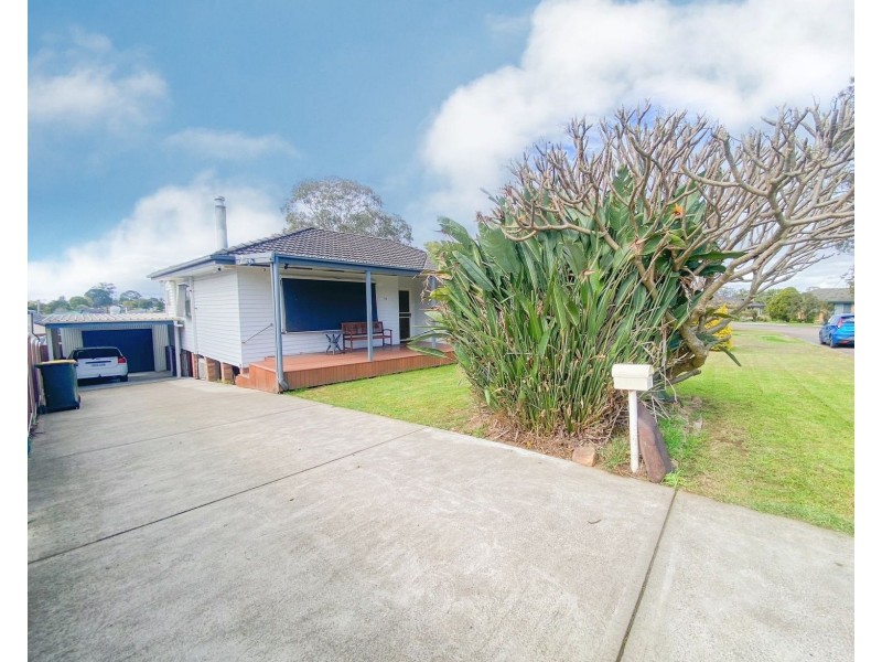 15 Crisp Avenue, Rutherford NSW 2320