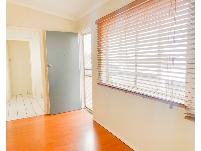 15 Crisp Avenue, Rutherford NSW 2320