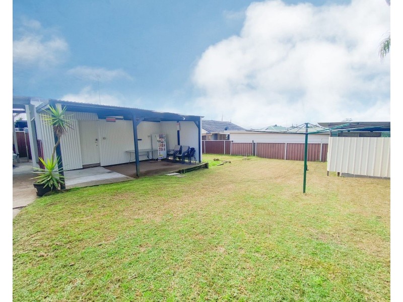 15 Crisp Avenue, Rutherford NSW 2320