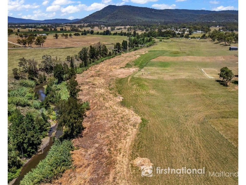 36 Clarkes Crossing Close, Vacy NSW 2421