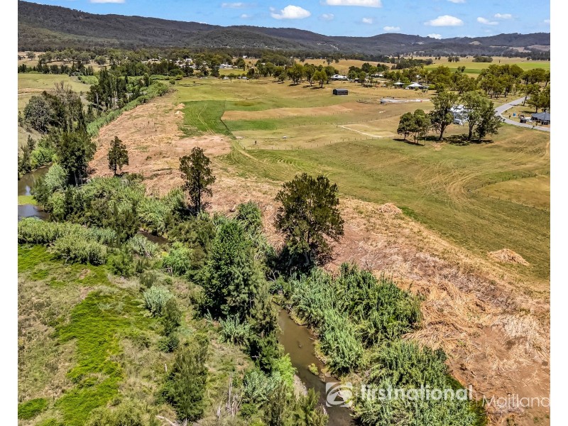 36 Clarkes Crossing Close, Vacy NSW 2421