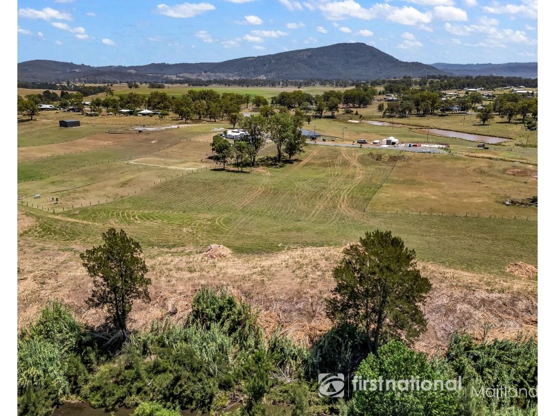 36 Clarkes Crossing Close, Vacy NSW 2421