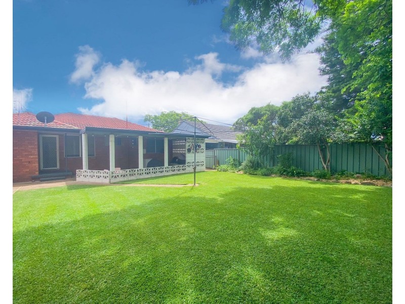 11 Bradbury Street, Tenambit NSW 2323