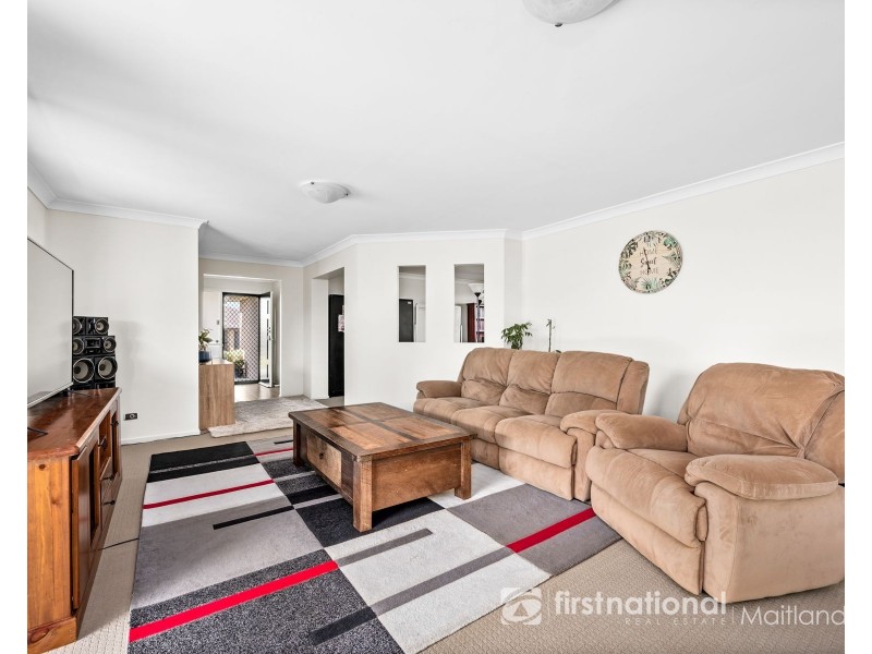 9 Hepburn Close, Rutherford NSW 2320
