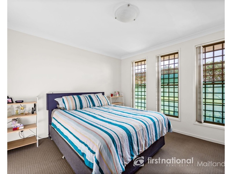 9 Hepburn Close, Rutherford NSW 2320