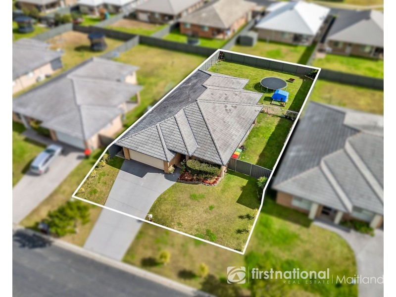 9 Hepburn Close, Rutherford NSW 2320
