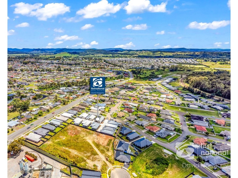 8/13 Ruby Road, Rutherford NSW 2320