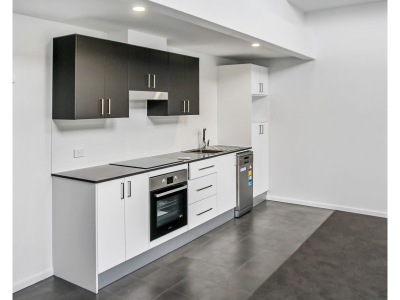 8/318  High Street, Maitland NSW 2320