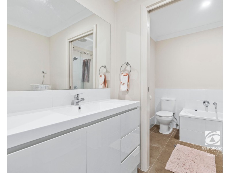 6 & 6A Orchard Close, Gillieston Heights NSW 2321