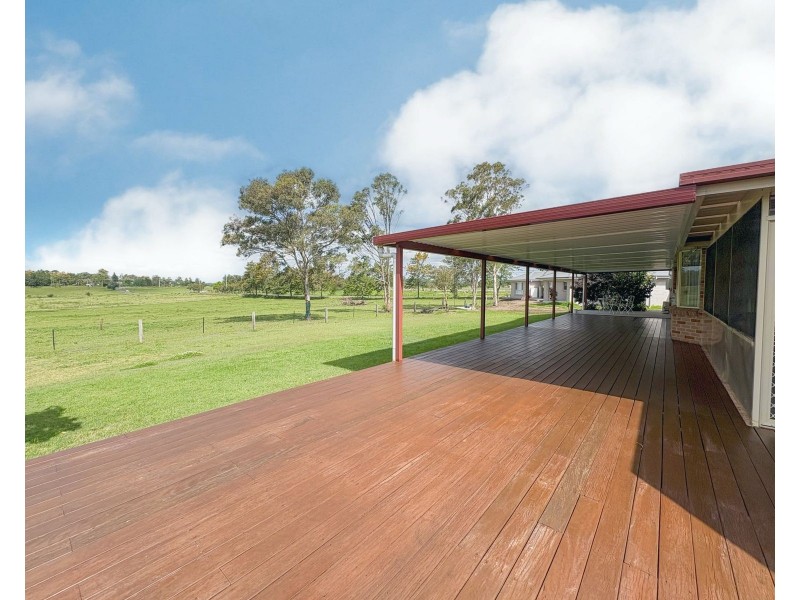 6 South Willards Lane, Oakhampton Heights NSW 2320