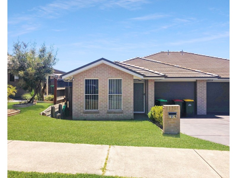 1/74 Redgum Cct, Aberglasslyn NSW 2320