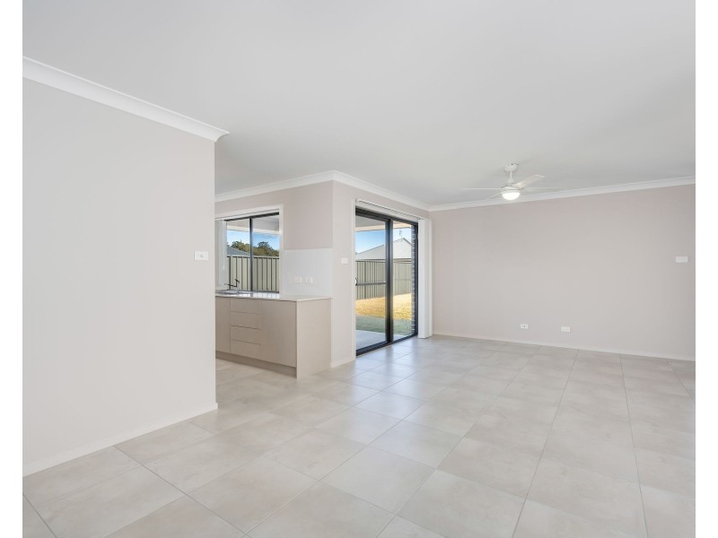 8 Troon Avenue, Heddon Greta NSW 2321