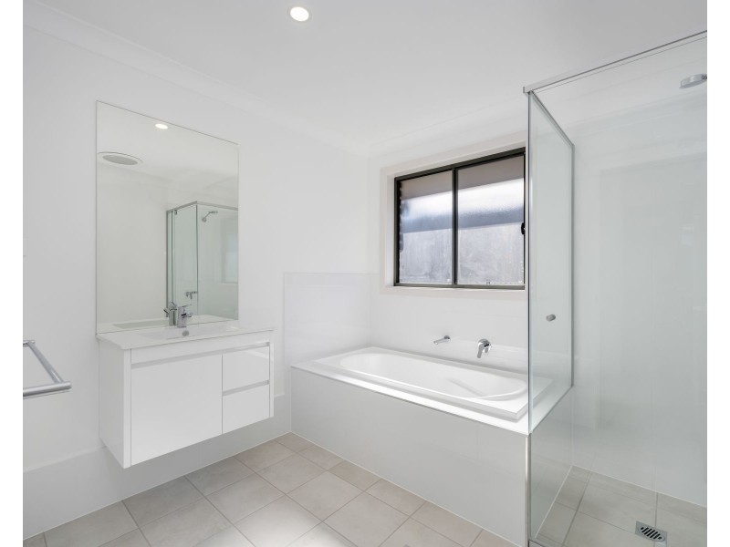 8 Troon Avenue, Heddon Greta NSW 2321