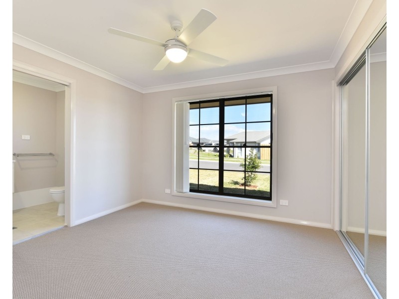 15 Flemming Street, Thornton NSW 2322