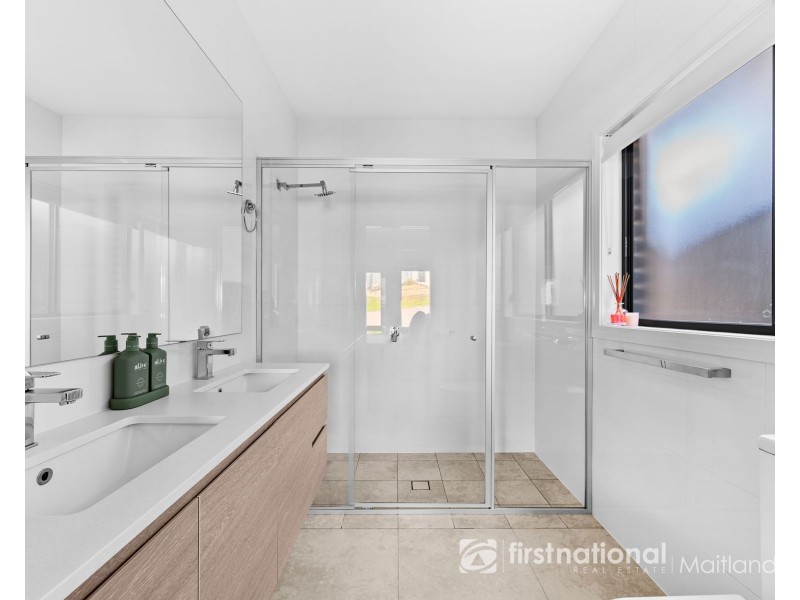 6A Cottonwood Close, Bolwarra NSW 2320