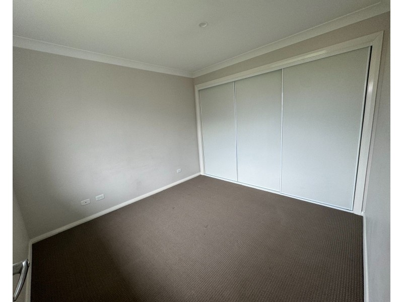 1/13 Fourth Avenue, Rutherford NSW 2320