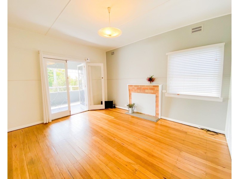 8 Queen Street, Rutherford NSW 2320