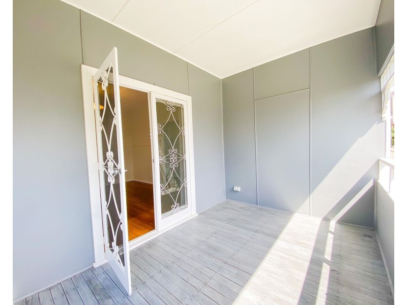 8 Queen Street, Rutherford NSW 2320