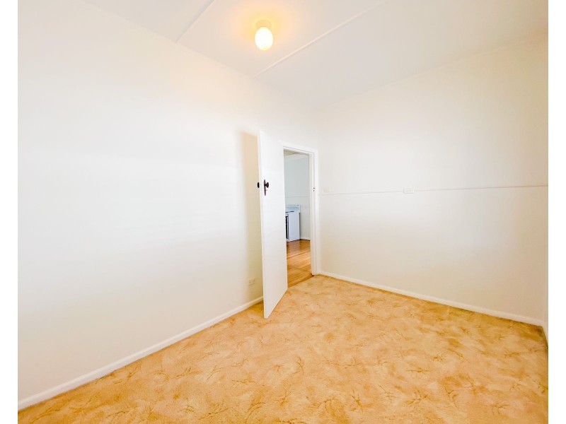 8 Queen Street, Rutherford NSW 2320