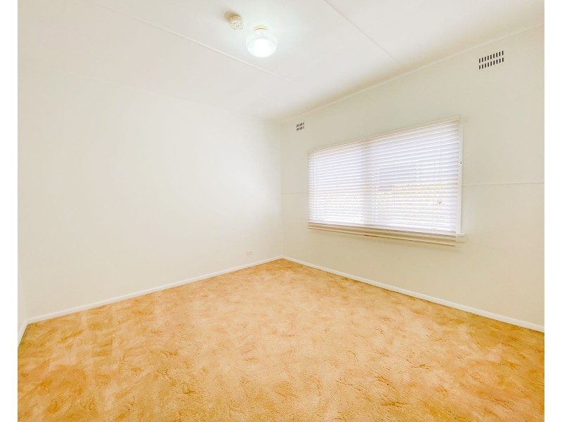 8 Queen Street, Rutherford NSW 2320