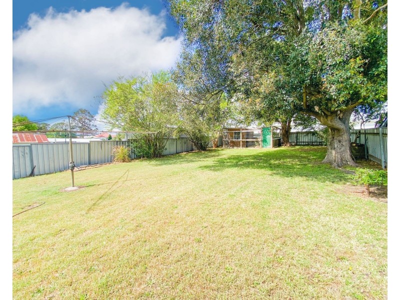 8 Queen Street, Rutherford NSW 2320