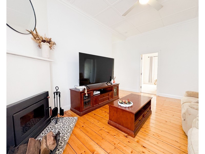 3 Russell Street, Telarah NSW 2320