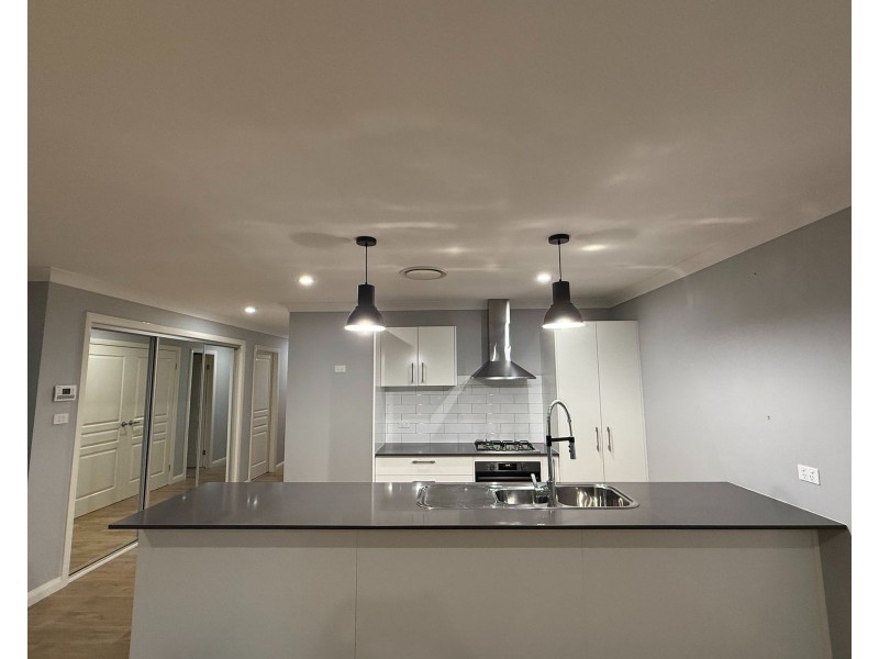 37 Budgeree Drive, Aberglasslyn NSW 2320