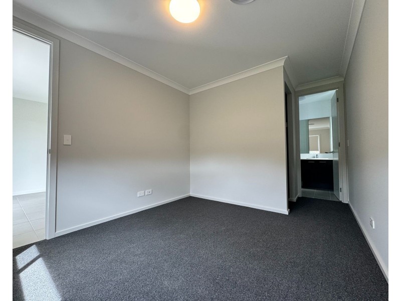 8 Cullami Street, Anambah NSW 2320