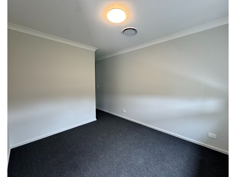 8 Cullami Street, Anambah NSW 2320