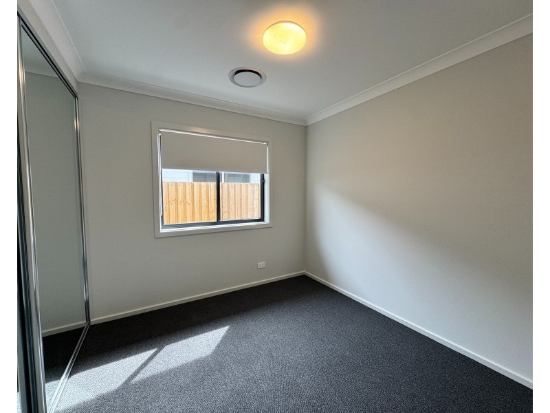 8 Cullami Street, Anambah NSW 2320