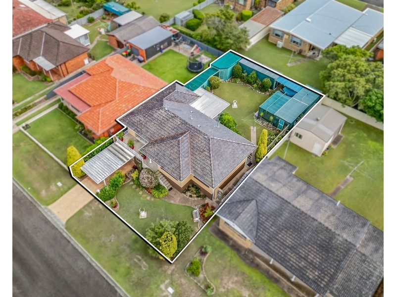 16 Compton Street, Rutherford NSW 2320