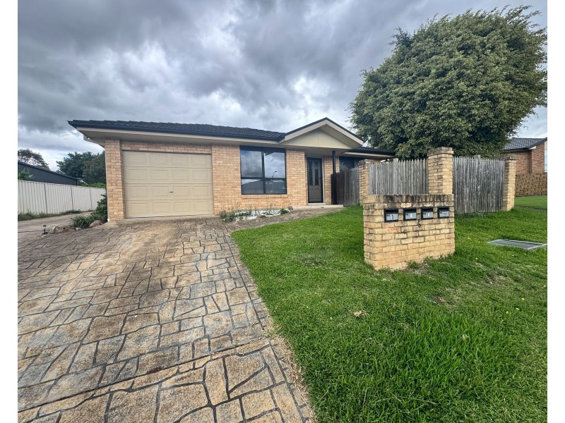 1/6 Ghilgai Avenue, Aberglasslyn NSW 2320