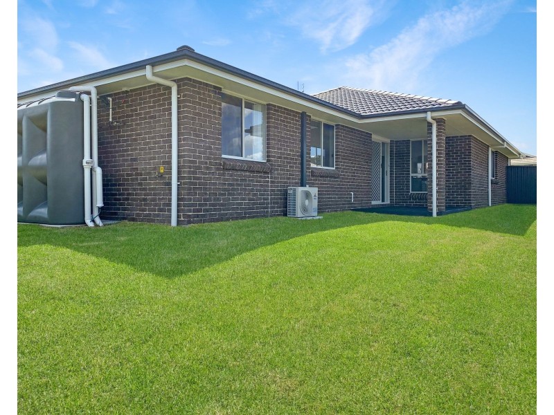 12 Malbec Street, Cliftleigh NSW 2321