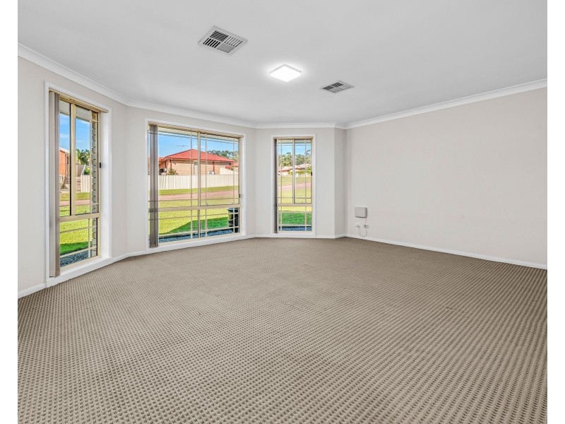 64 Richard Road, Rutherford NSW 2320