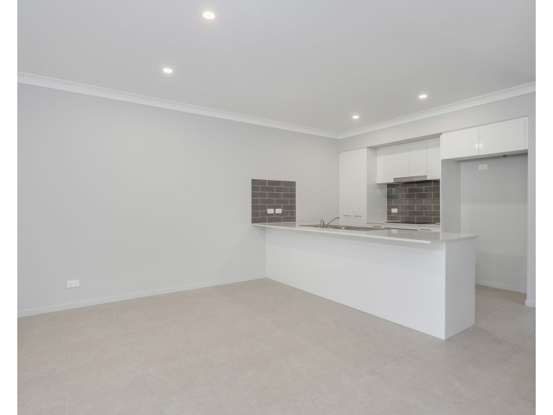 1/9 Cinnamon Way, Morisset NSW 2264