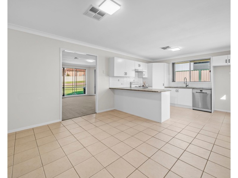 64 Richard Road, Rutherford NSW 2320