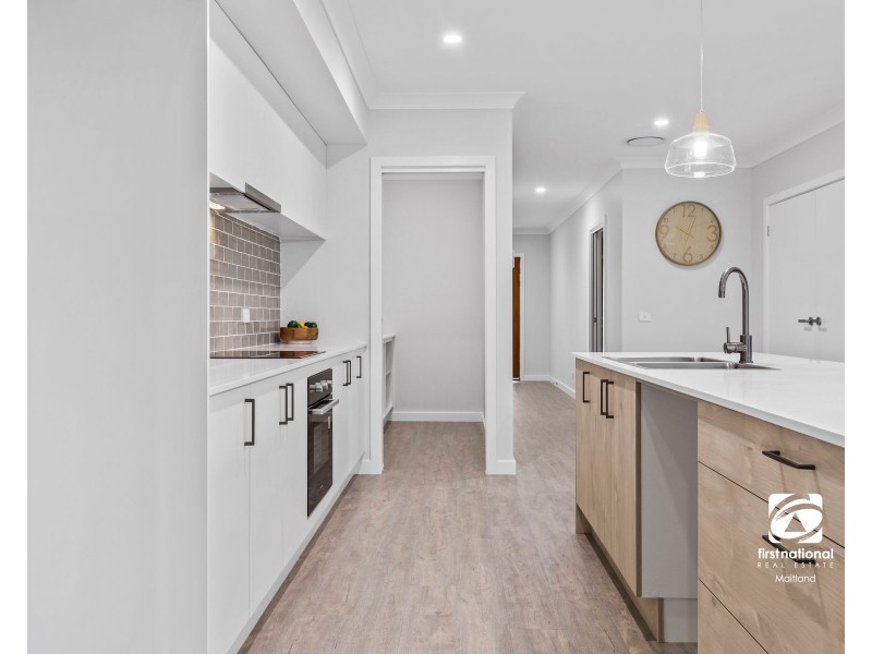 16 Beryl Drive, Rutherford NSW 2320