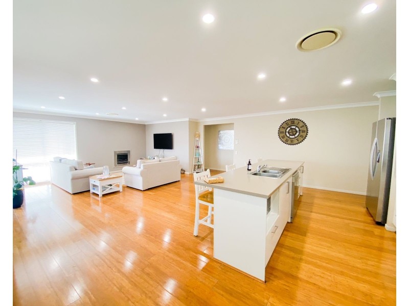 11 Durban Crescent, East Maitland NSW 2323