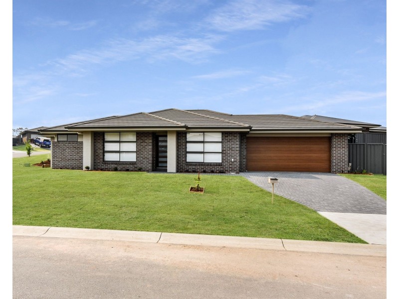 83 Radiant Avenue, Bolwarra Heights NSW 2320
