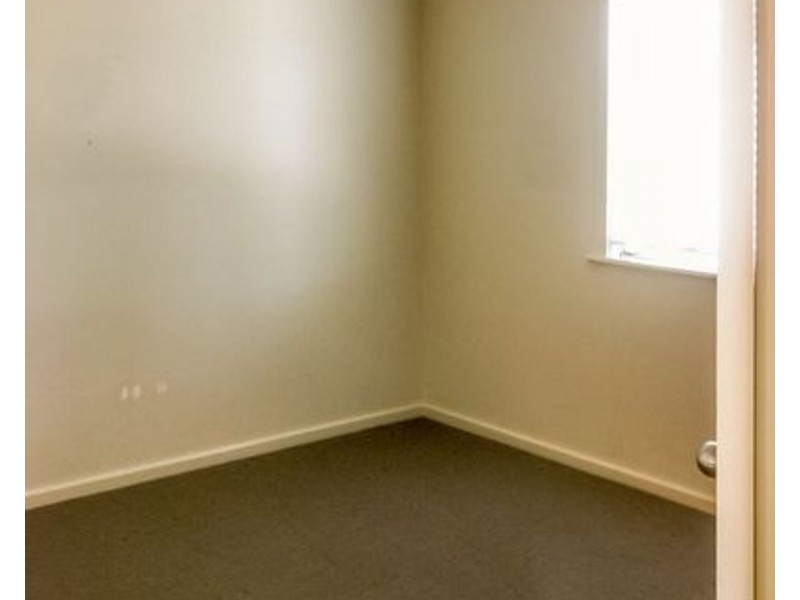 1/233 New England Highway, Rutherford NSW 2320