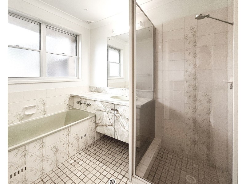 1 Martin Close, East Maitland NSW 2323