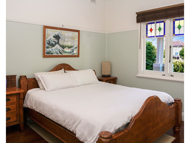 4 Roy Street, Lorn NSW 2320