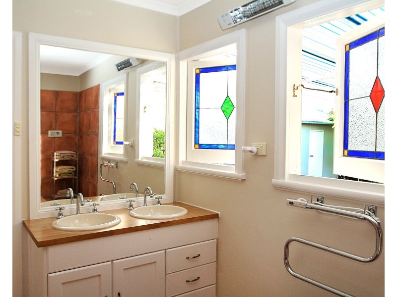 4 Roy Street, Lorn NSW 2320